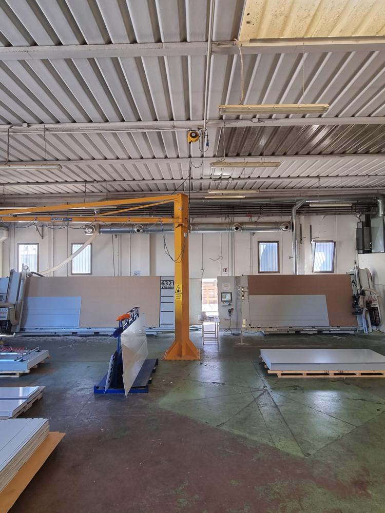 Magazzino lavorazione pannelli