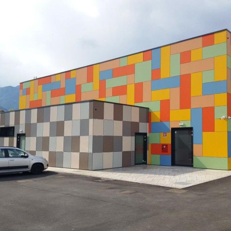 Esterno Palestra Quero pannelli HPL