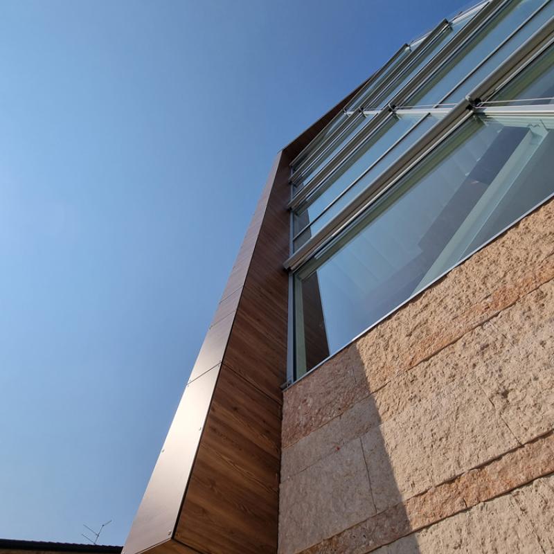 Facciata edificio HPL